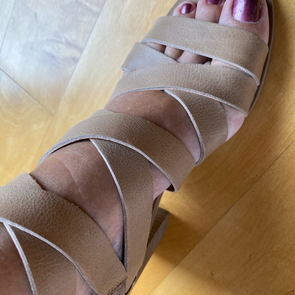 Luck Brand Sandal - Picture 5 of 5